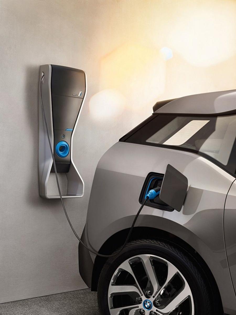  BMW i3 2014 года  (фото 154 из 240)